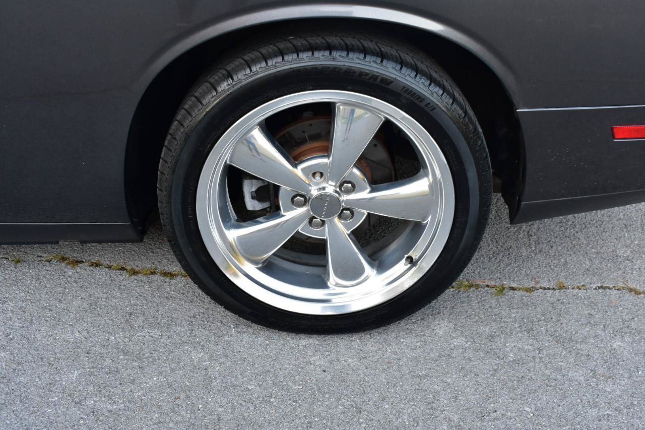Used 2013 Dodge Challenger R/T RWD image 30
