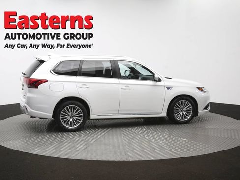 Used 2020 Mitsubishi Outlander SEL AWD/4WD image 43