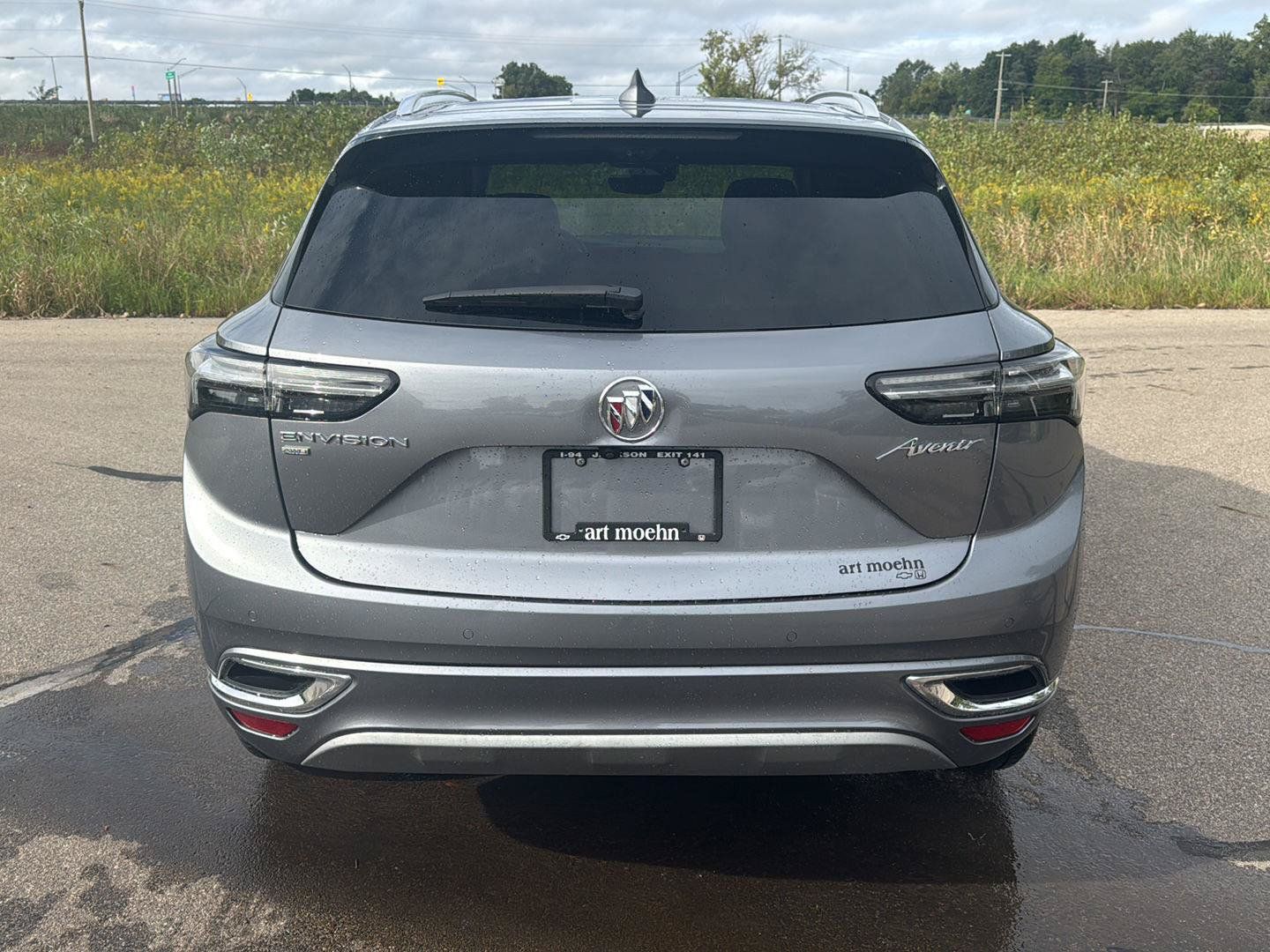 Used 2022 Buick Envision Avenir w/ Technology Package II AWD/4WD image 4