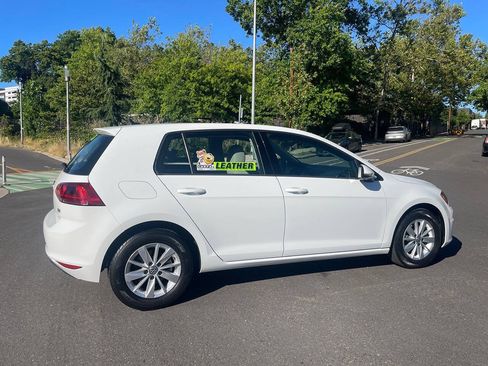 Used 2015 Volkswagen Golf S FWD image 6