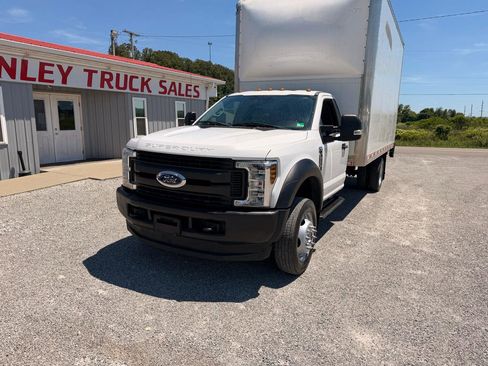 Used 2019 Ford F550 4x4 Regular Cab Super Duty image 3