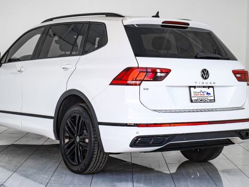 Used 2022 Volkswagen Tiguan SE R-Line image 60