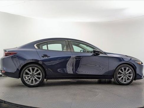 Used 2022 MAZDA MAZDA3 s AWD/4WD image 9