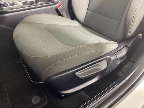 Used 2025 Kia K4 LX image 11