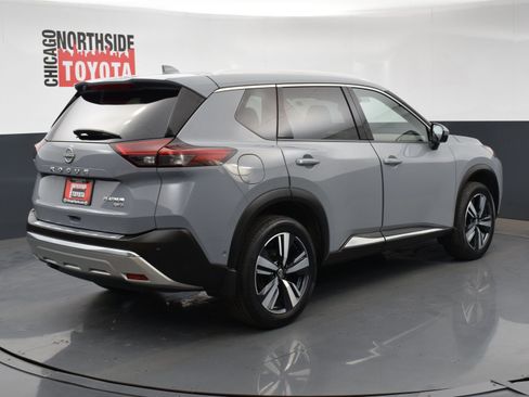 Used 2022 Nissan Rogue Platinum w/ Head-Up Display Package image 4