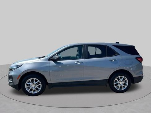 Used 2024 Chevrolet Equinox LS w/ LS Convenience Package FWD image 35