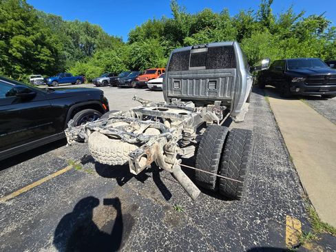 Used 2020 RAM 3500 Big Horn w/ Level 2 Equipment Group AWD/4WD image 7
