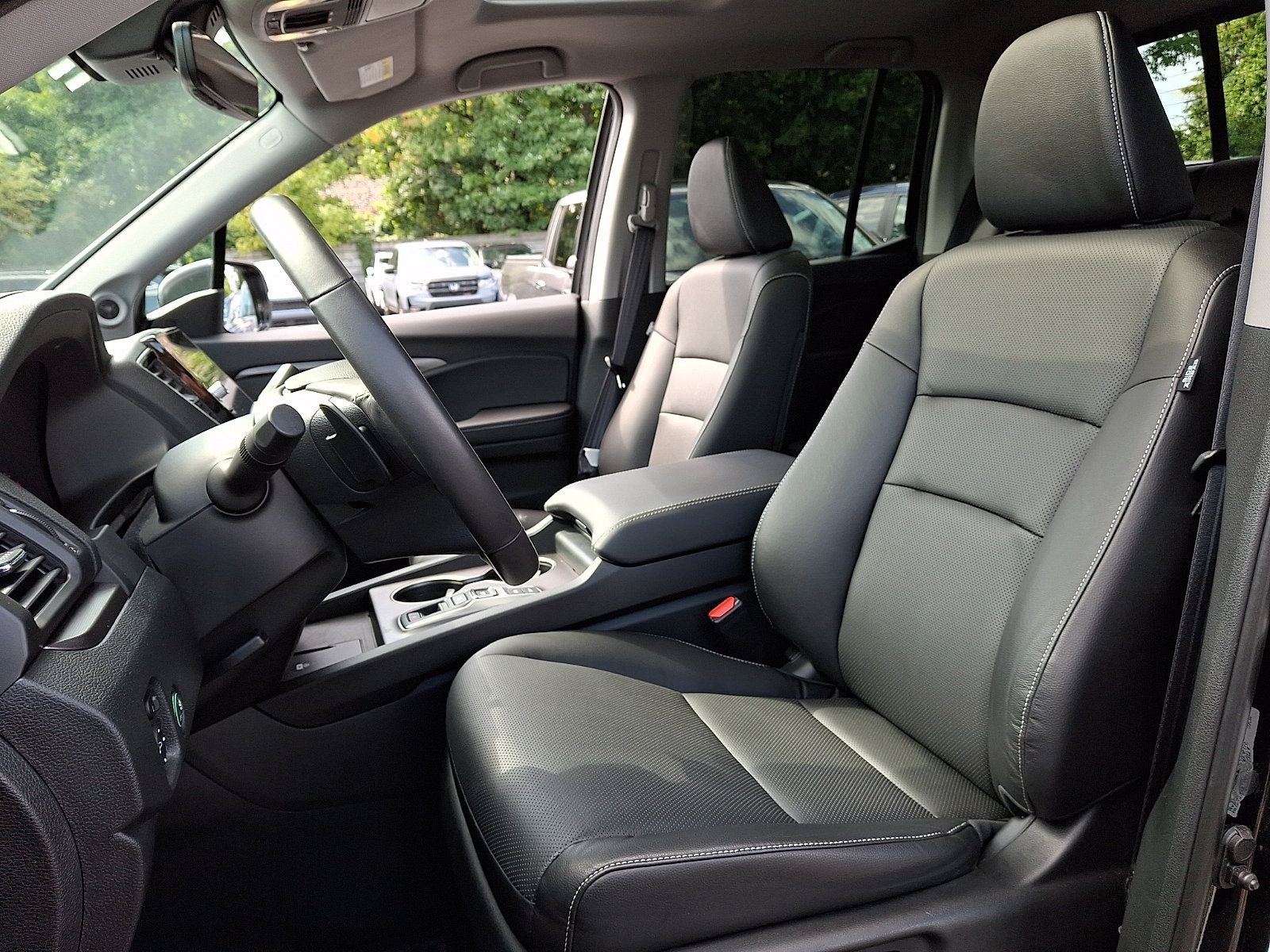 Certified 2025 Honda Ridgeline RTL image 12