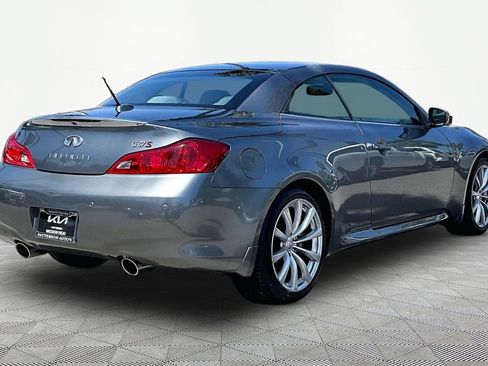Used 2010 INFINITI G37 Convertible w/ Premium Pkg RWD image 2
