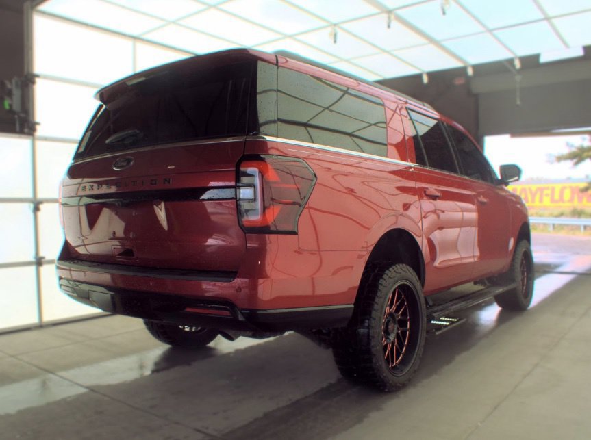 Used 2022 Ford Expedition Max Limited AWD/4WD image 3