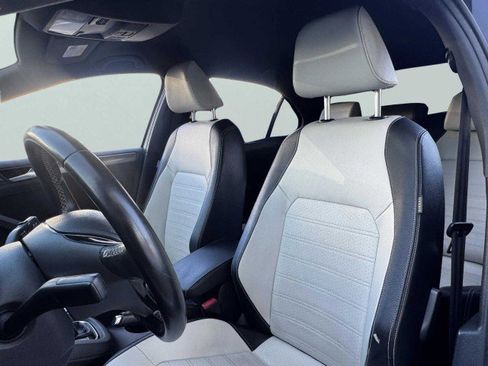 Used 2016 Volkswagen Jetta Sport image 16