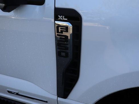 New 2026 Ford F350 XL w/ 360-Degree Camera Package image 21