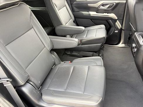 Used 2022 GMC Yukon SLT w/ SLT Luxury Package AWD/4WD image 14