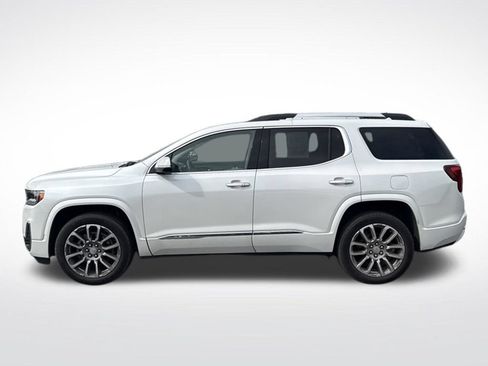 Used 2023 GMC Acadia Denali w/ Denali Ultimate Package AWD/4WD image 3
