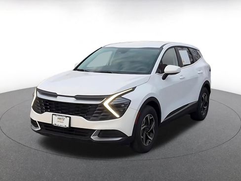 Used 2025 Kia Sportage LX image 7