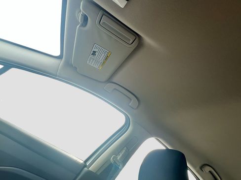 New 2025 Nissan Versa SV w/ Trunk Package image 21