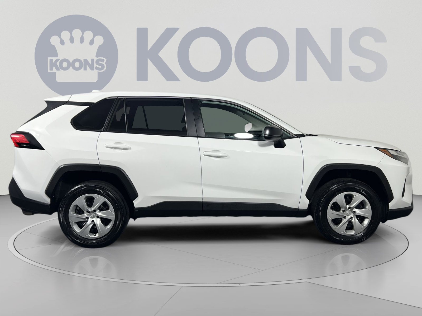 Used 2025 Toyota RAV4 LE AWD/4WD image 8