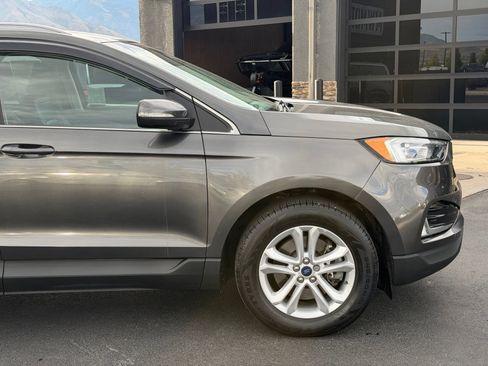 Used 2020 Ford Edge SEL w/ Convenience Package AWD/4WD image 3