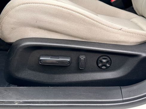 Used 2019 Honda Accord EX image 24