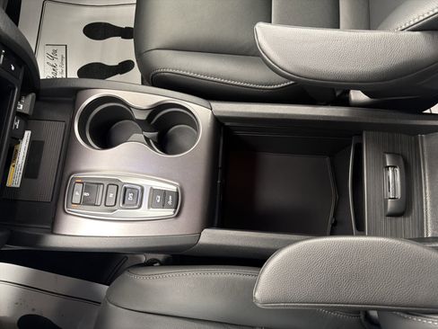 Used 2021 Honda Pilot Special Edition image 16