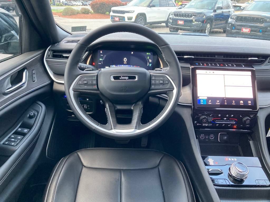 New 2024 Jeep Grand Cherokee Limited 4xe w/ Luxury Tech Group II AWD/4WD image 14