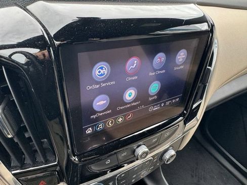 Certified 2023 Chevrolet Traverse LT AWD/4WD image 2