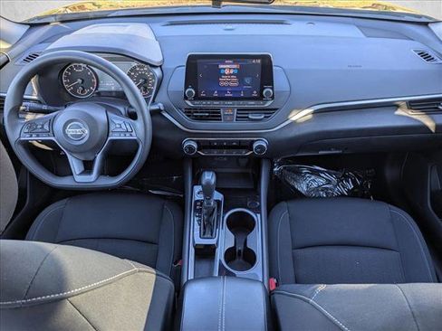 Used 2021 Nissan Altima 2.5 SV image 16