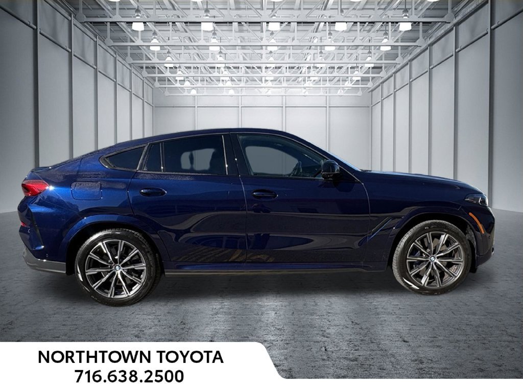 Used 2024 BMW X6 M60i AWD/4WD image 2