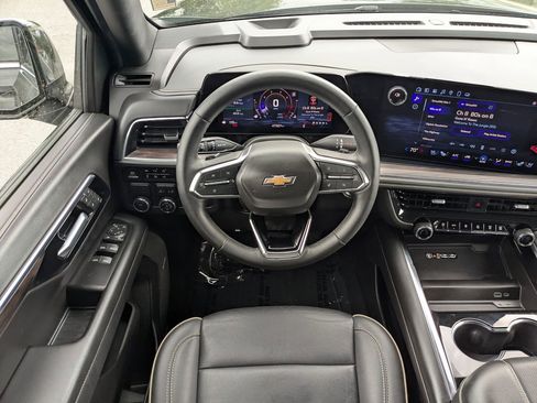 Used 2025 Chevrolet Tahoe Premier image 15