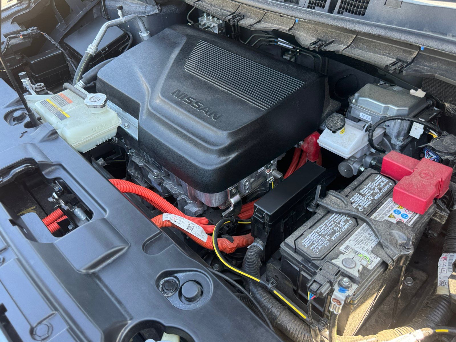 Used 2025 Nissan Leaf S FWD image 16