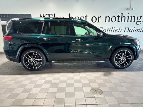 Used 2023 Mercedes-Benz GLS 450 4MATIC image 3