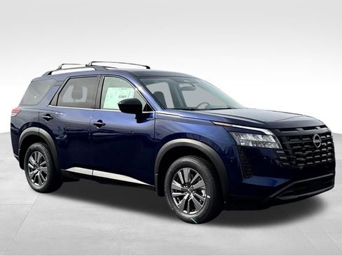New 2026 Nissan Pathfinder SV w/ Cargo Package AWD/4WD image 7