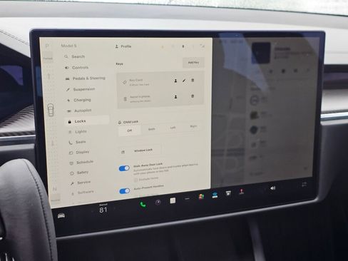 Used 2021 Tesla Model S Plaid image 33