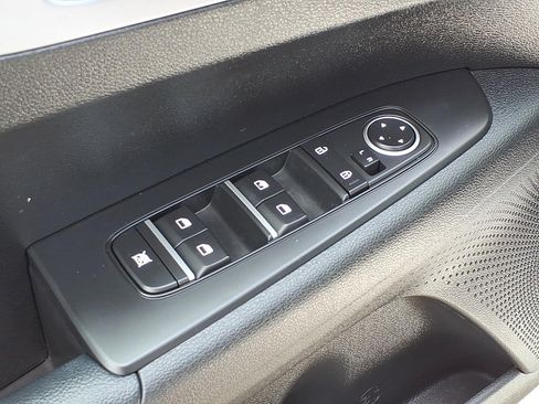 Used 2024 Kia Forte LXS FWD image 13