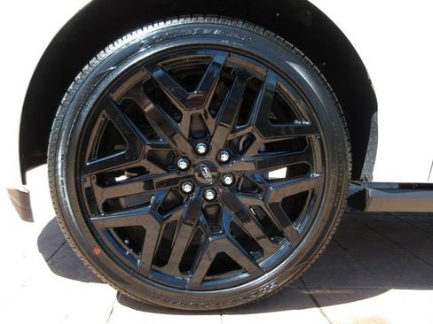 New 2026 Ford Expedition Max Platinum AWD/4WD image 8