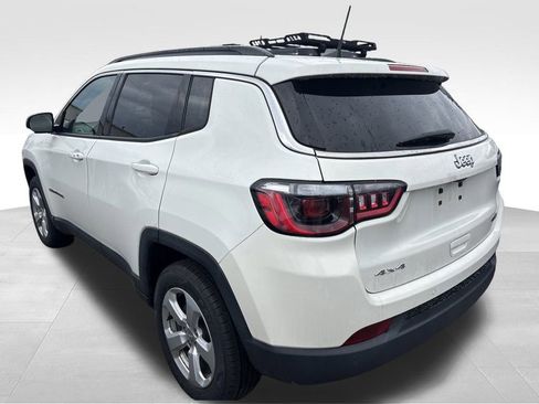 Used 2021 Jeep Compass Latitude w/ Driver Assistance Group image 8