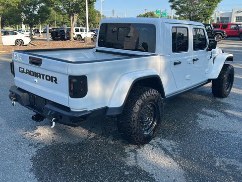 Used 2021 Jeep Gladiator Mojave AWD/4WD image 6