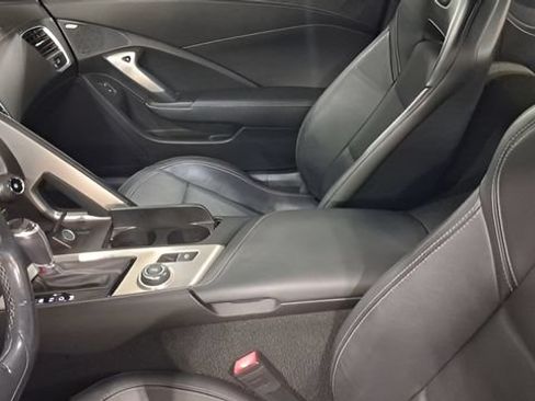 Used 2017 Chevrolet Corvette Stingray Coupe w/ Battery Protection Package RWD image 12