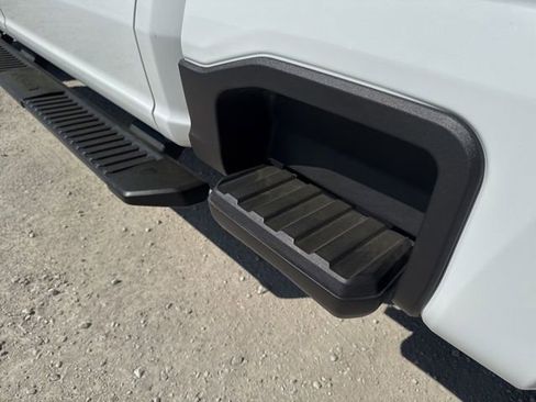 Used 2024 Ford F250 XLT w/ FX4 Off-Road Package image 11