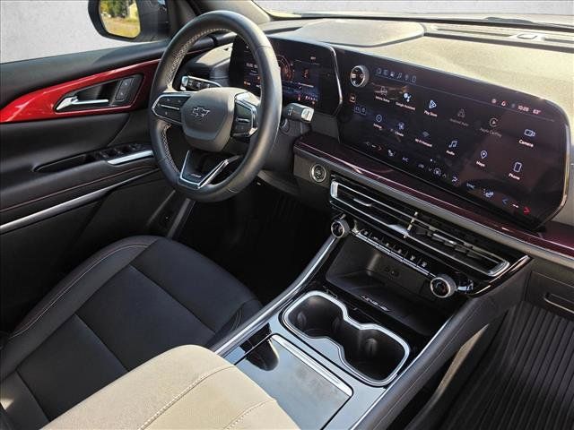 Used 2024 Chevrolet Traverse Z71 AWD/4WD image 10