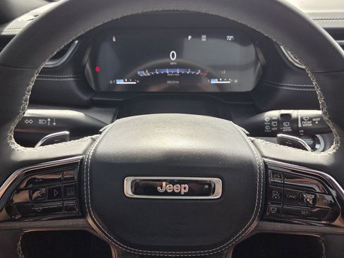 Used 2024 Jeep Grand Cherokee L Overland w/ Trailer Tow Package image 21