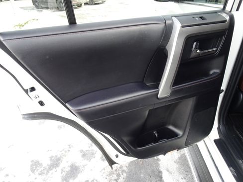 Used 2021 Toyota 4Runner Limited image 19