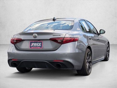 Used 2019 Alfa Romeo Giulia Ti RWD image 5