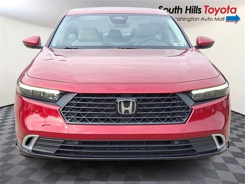 Used 2025 Honda Accord Touring image 2