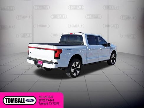 Used 2023 Ford F150 Lightning Platinum AWD/4WD image 7