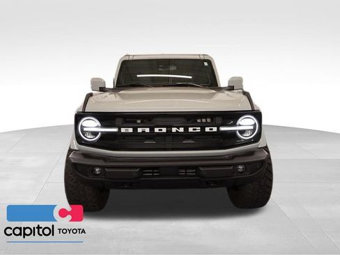 Used 2024 Ford Bronco Outer Banks AWD/4WD image 6