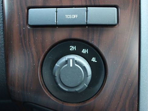 Used 2013 Ford F350 Lariat w/ Lariat Interior Pkg image 31