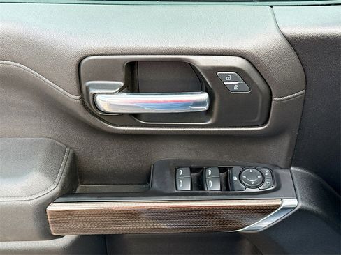 Used 2020 Chevrolet Silverado 1500 LT Trail Boss image 18