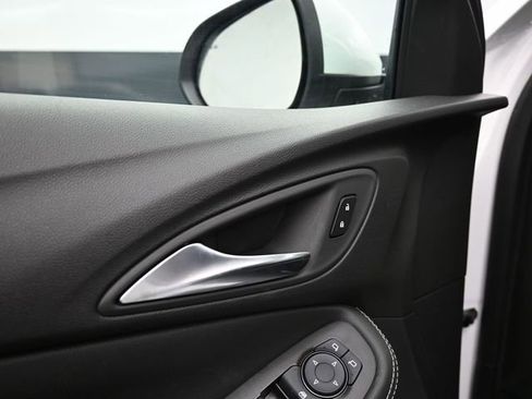 Used 2025 Buick Encore GX Preferred image 14