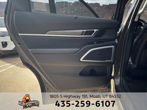 Used 2022 Kia Telluride EX w/ EX Premium Package image 41